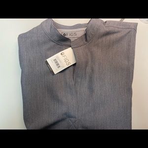 NWT Size small Graphite Refeala Top